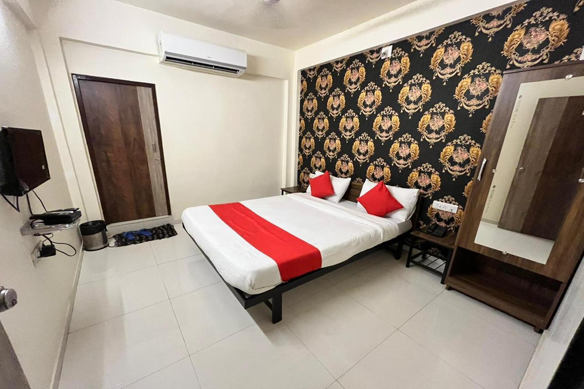Hotel Kalyan Palace Watuwa Zewnętrze zdjęcie
