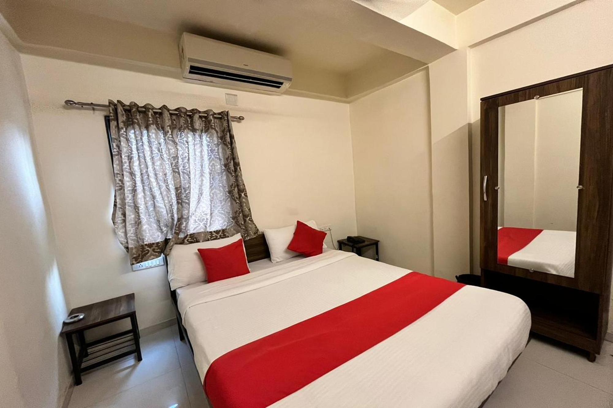 Hotel Kalyan Palace Watuwa Zewnętrze zdjęcie