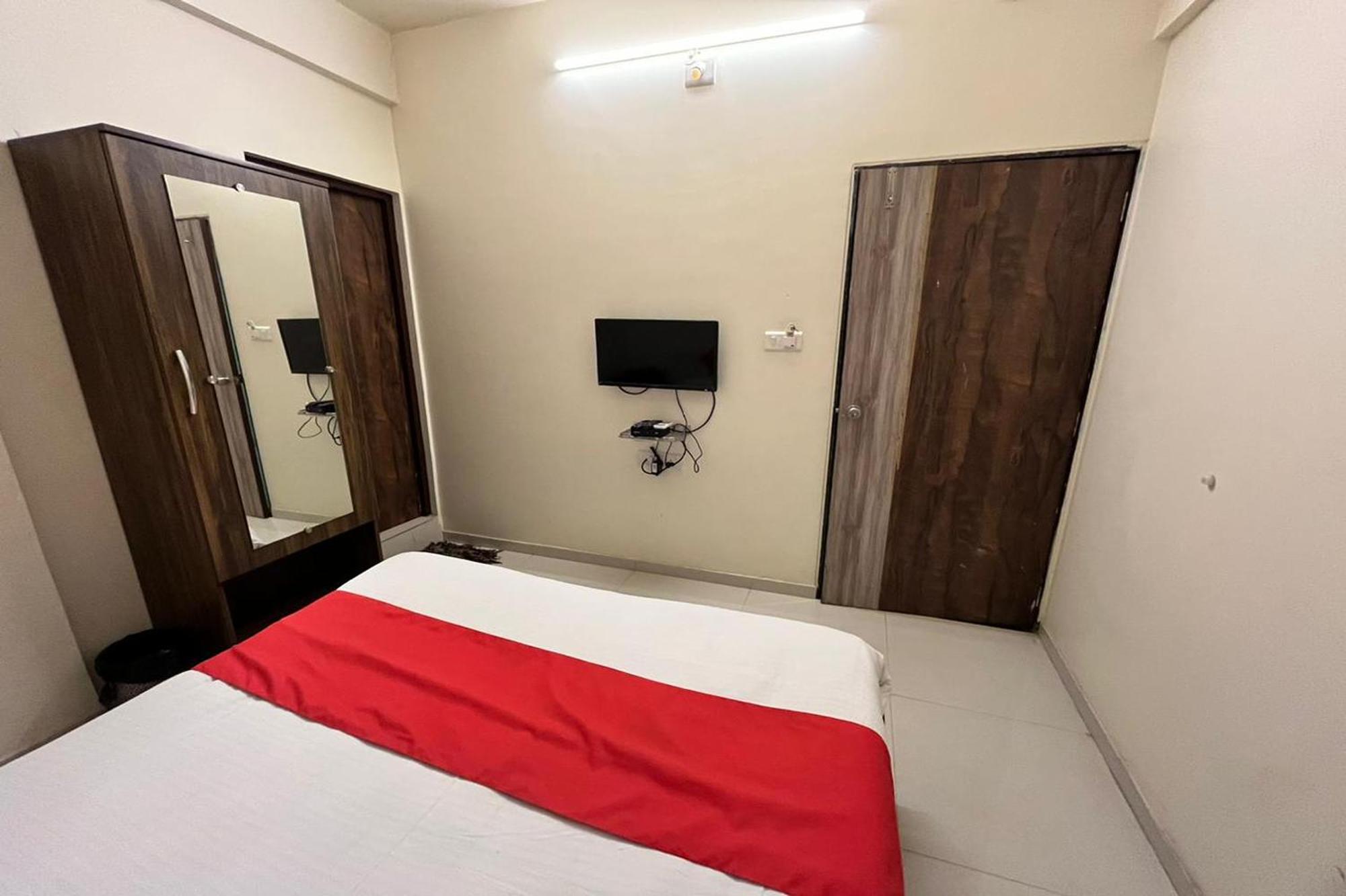Hotel Kalyan Palace Watuwa Zewnętrze zdjęcie